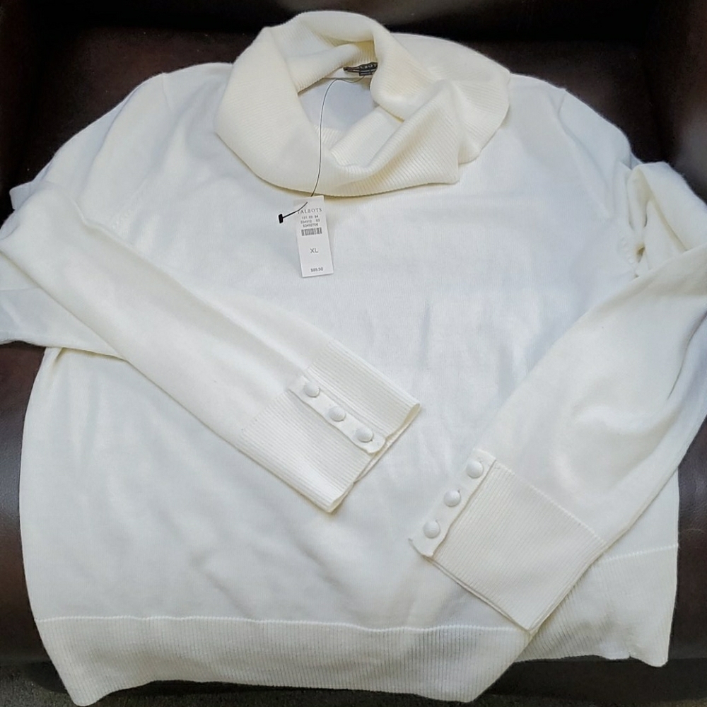 Talbots Merino wool long sleeve cowl neck sweater